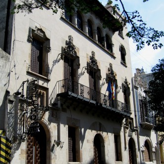 Façana modernista del Casal Català de Buenos Aires